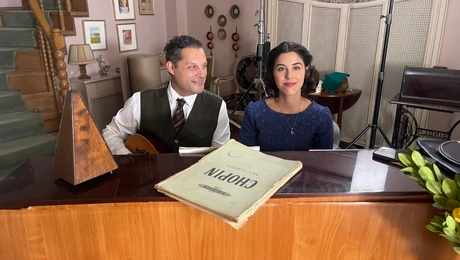 Ο Μπάμπης Βελισσάριος με τη Demy στη σειρά «Η Μαρία που έγινε Κάλλας»