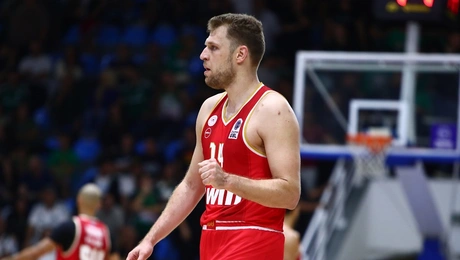 Ο Σάσα Βεζένκοφ