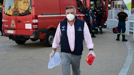 Ύποπτος φάκελος στο Περιστέρι