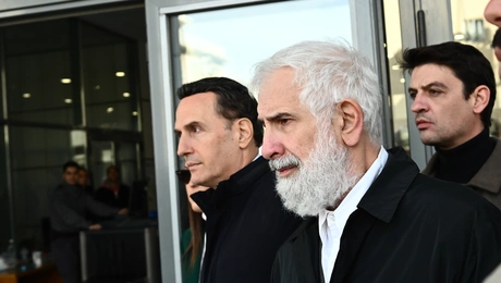 πετρος φιλιππιδης