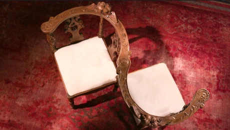 Cash or Trash - Love Seat