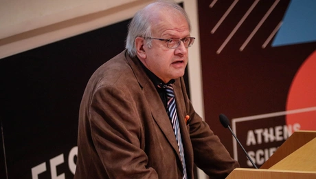 Ο Άκης Τσελέντης