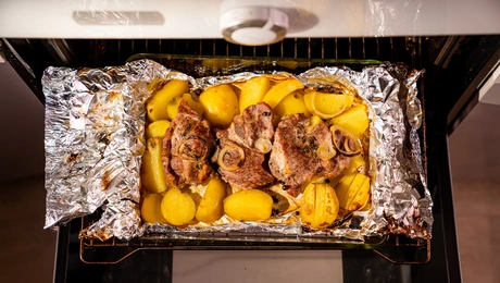 Πόσο ασφαλές είναι το μαγείρεμα με αλουμινόχαρτο;