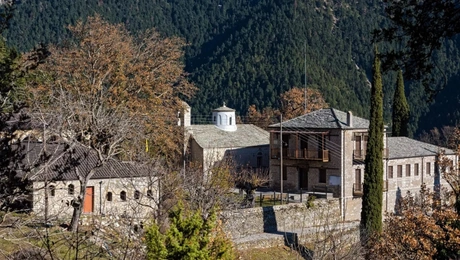 Το μοναστήρι της Παναγίας Αμπελακιώτισσας στη Ναυπακτία