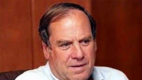 Ο Λάμπρος Γάντας