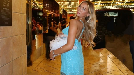 Αμερικανίδα επισκέφτηκε τη Γλυφάδα και αηδίασε με συγκεκριμένη μυρωδιά