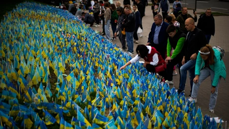 Φόρος τιμής στους νεκρούς Ουκρανούς στρατιώτες