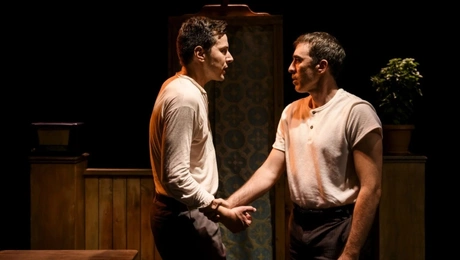 Στιγμιότυπο από την παράσταση «Ήλιος με δόντια»