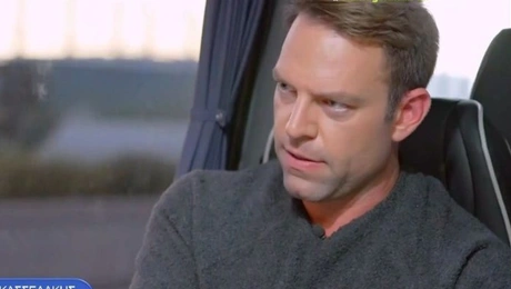 Ο Στέφανος Κασσελάκης στην εκπομπή «Χαμογέλα και Πάλι»