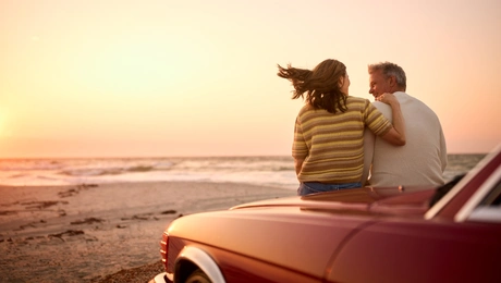 Τα οφέλη για την υγεία όταν χαζεύεις την αυγή και το ηλιοβασίλεμα