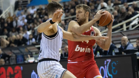 Ο Σάσα Βεζένκοφ