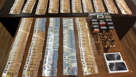 Κύκλωμα με εικονικές εξαγωγές