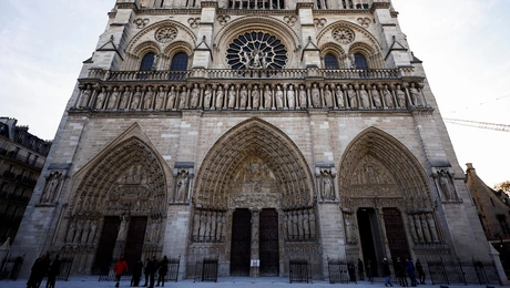 παναγια παρισιων