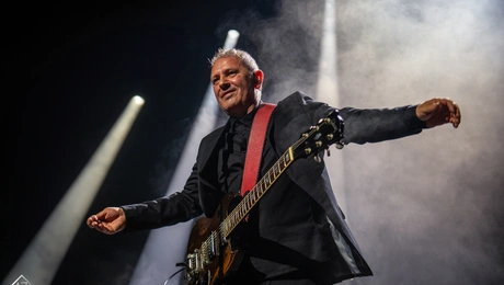 Ο Παύλος Παυλίδης επιστρέφει στο Floyd Live Music Venue, το Σάββατο 8 Φεβρουαρίου 2025.