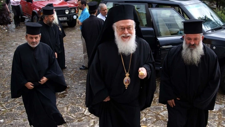 Ο Αρχιεπίσκοπος Αλβανίας Αναστάσιος