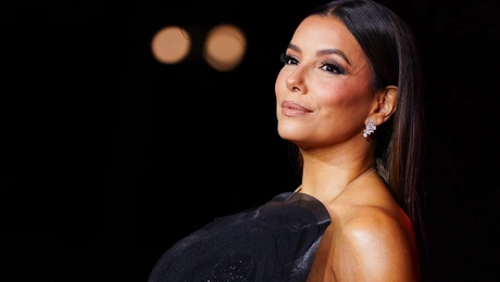 Η Εύα Λονγκόρια στηρίζει τους εργαζόμενους της πρώτης γραμμής στο Λος Άντζελες