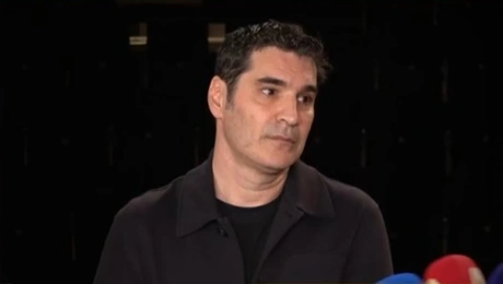 Χριστόφορος Παπακαλιάτης: «Οι γυναίκες είναι ελεύθερες να αποφασίσουν για το αν θα φέρουν ένα παιδί στον κόσμο»