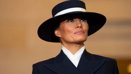 Ποιος είναι ο Adam Lippes που έντυσε τη Μελάνια Τραμπ