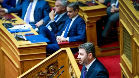 Ο Κυριάκος Μητσοτάκης και ο Νίκος Ανδρουλάκης