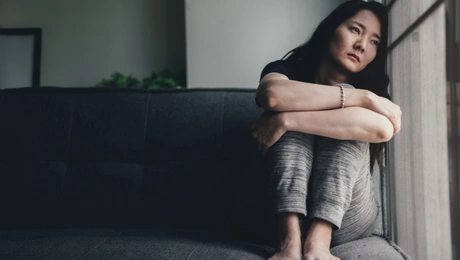 Negging: Η μορφή συναισθηματικής χειραγώγησης που πρέπει να προσέξεις το 2025