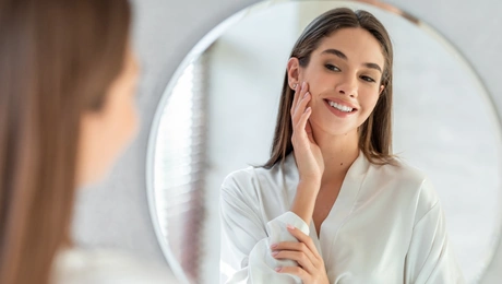 Οι 5 ατάκες που πρέπει να λες στον εαυτό σου κάθε πρωί για να έχεις αυτοπεποίθηση