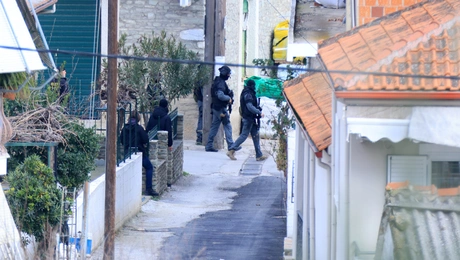 Λάρισα πυροβολισμοί