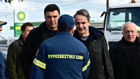 Ο Κυριάκος Μητσοτάκης στη Σαντορίνη