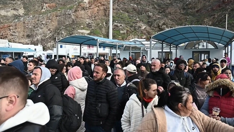 Η μεγάλη έξοδος από τη Σαντορίνη