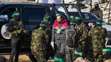 Η Χαμάς απελευθέρωσε τρεις τρεις Ισραηλινούς ομήρους - Το μήνυμα Μακρόν