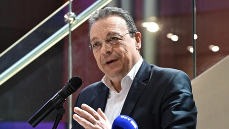 σωκρατησ φαμελλοσ