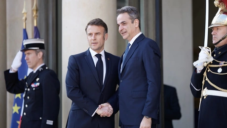 μητσοτακης μακρον συνοδος κορυφης