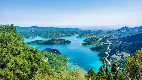 Η λίμνη Πλαστήρα