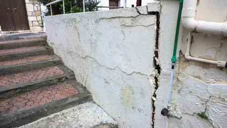 Ρηγματώσεις στις Βούτες Ηρακλείου