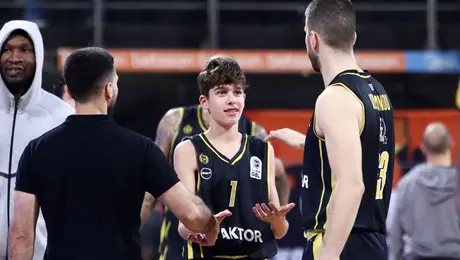 Ο 14χρονος Πάρης Κλωντζάρης