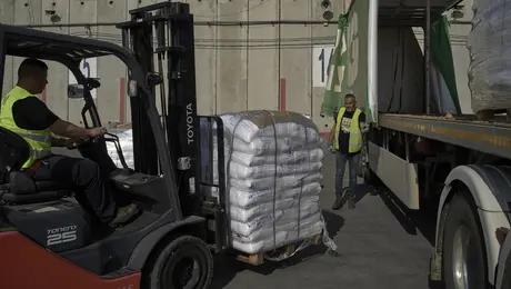 Φορτία ανθρωπιστικής βοήθειας προς τη Γάζα