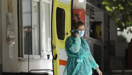 Γιατρός σε νοσοκομείο