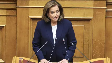 Ντόρα Μπακογιάννη για Γάζα: «Να σταματήσουν οι μαζικές δολοφονίες παιδιών και αμάχων»