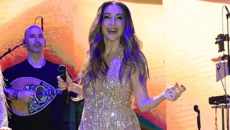 Η Δέσποινα Βανδή στη Μύκονο