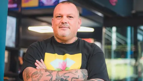 δημητρης σκαρμουτσος για εξαρτηση απο τα ναρκωτικα