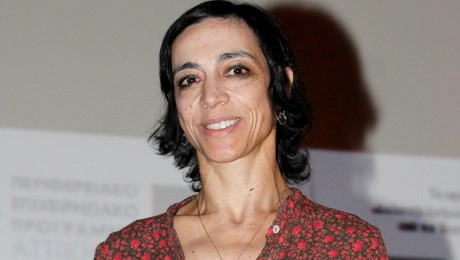 Έλενα Τοπαλίδου: «Δεν αντέχω στον εαυτό μου το ένα κιλό παραπάνω»