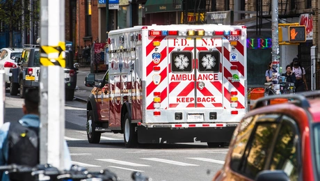 Ασθενοφόρο 