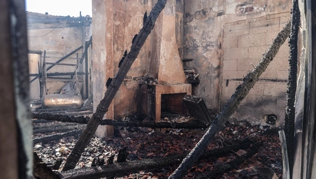 Καμένο σπίτι Κρυονέρι