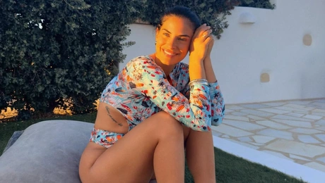 Χριστίνα Μπόμπα – Σάκης Τανιμανίδης: Το άλμπουμ των οικογενειακών διακοπών τους στην Πάρο