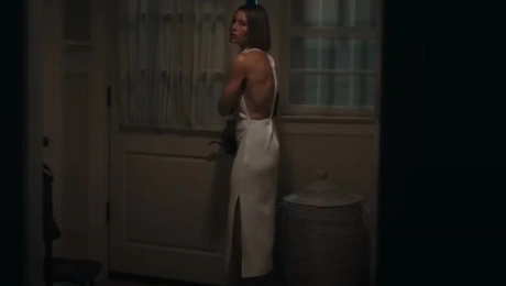 Τζέσικα Μπίελ: Φρενίτιδα με το σώμα της σε σκηνή από το «The Better Sister» που έγινε viral