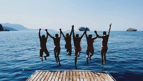 Κρουαζιέρα με γυμνιστές