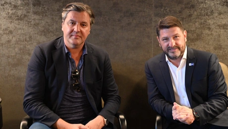 Ο Νίκος Χαρδαλιάς με τον Ντέγιαν Μποντιρόγκα