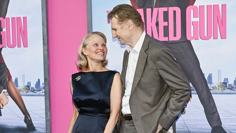 Πάμελα Άντερσον Λίαμ Νίσον