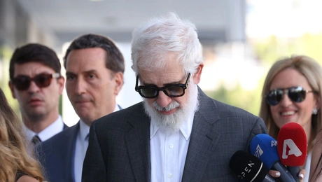 Πέτρος Φιλιππίδης