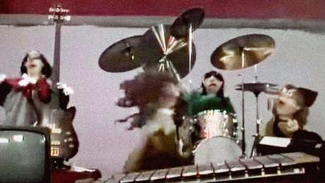 tou-koutioy-ta-paramythia