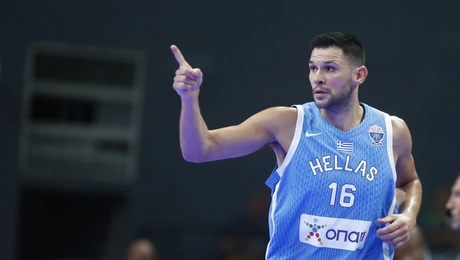 Κώστας Παπανικολάου